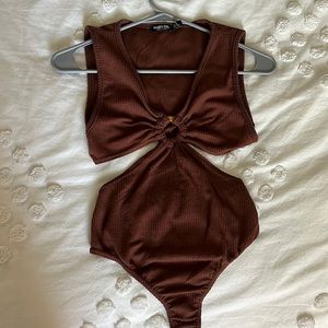 Nasty Gal cut out brown ribbed bodysuit US 10